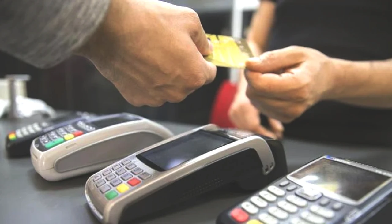 Kredi Kartı Faizleri Değişti! POS Komisyon Oranlarındaki Yenilikler